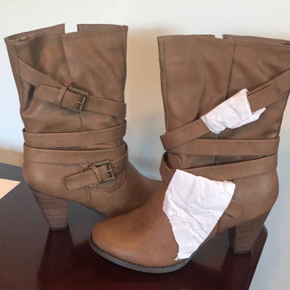 2/60$ NEW Boots